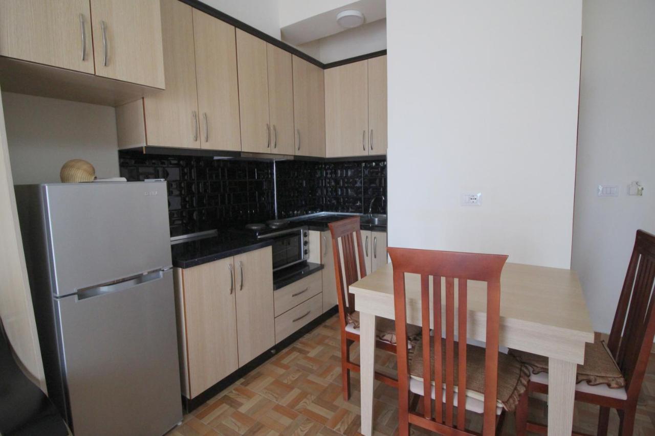 Doka Center Apartments Sarandë エクステリア 写真