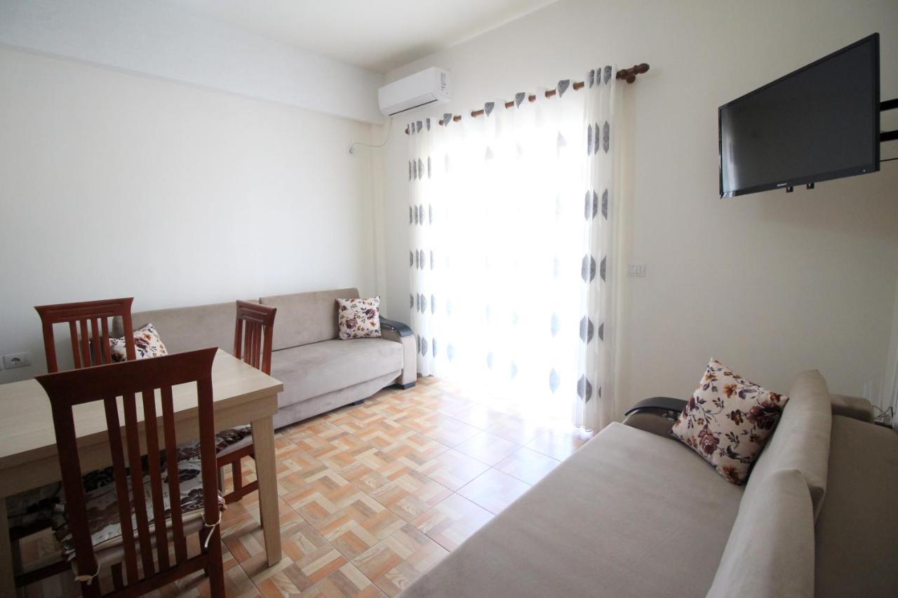 Doka Center Apartments Sarandë エクステリア 写真