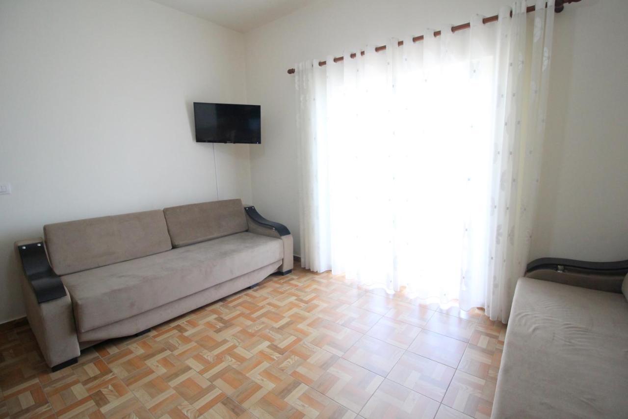 Doka Center Apartments Sarandë エクステリア 写真