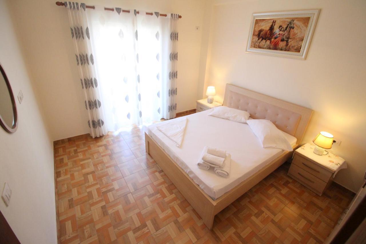 Doka Center Apartments Sarandë エクステリア 写真