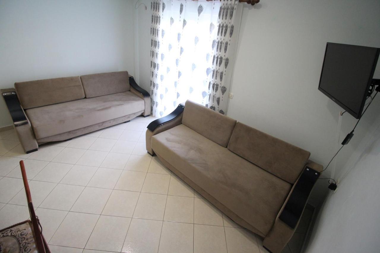 Doka Center Apartments Sarandë エクステリア 写真