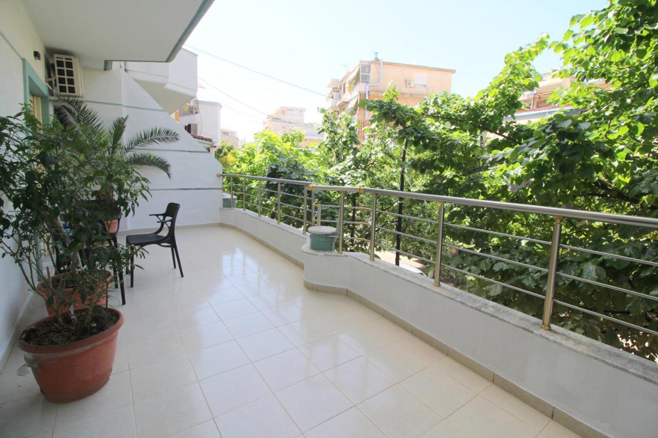 Doka Center Apartments Sarandë エクステリア 写真