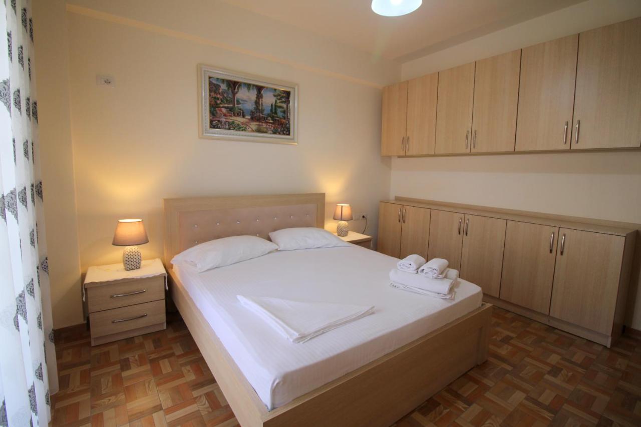 Doka Center Apartments Sarandë エクステリア 写真