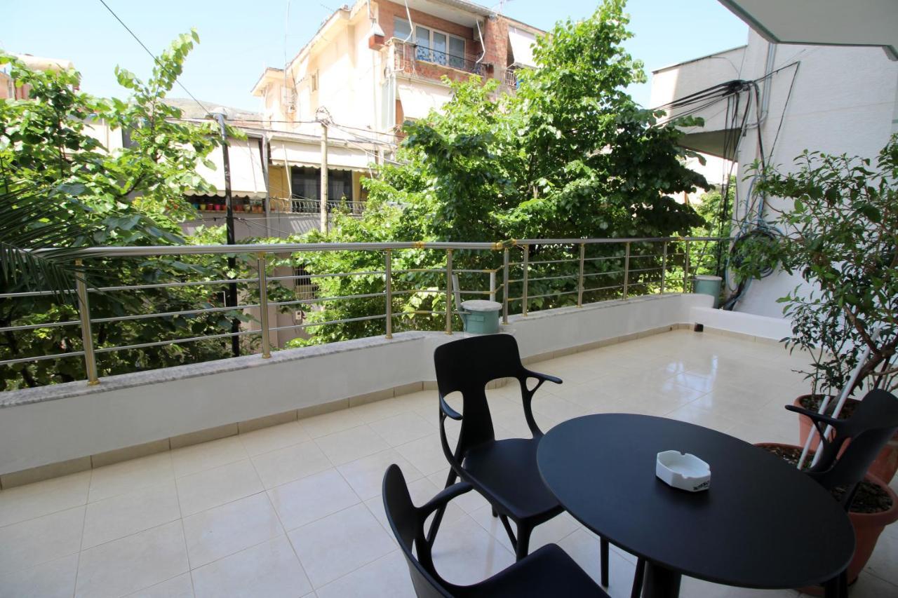 Doka Center Apartments Sarandë エクステリア 写真