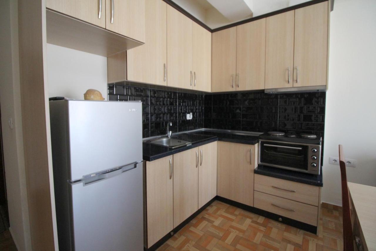 Doka Center Apartments Sarandë エクステリア 写真
