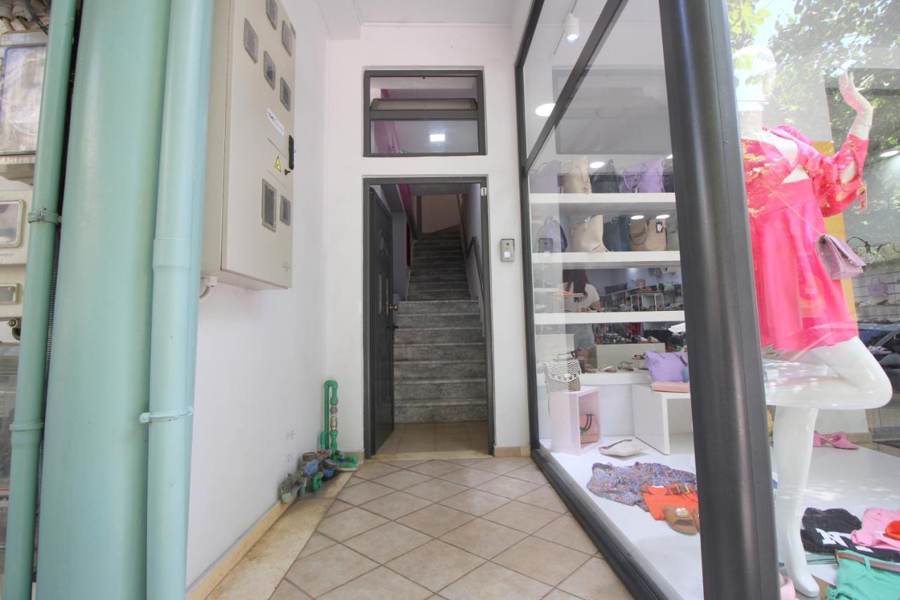 Doka Center Apartments Sarandë エクステリア 写真