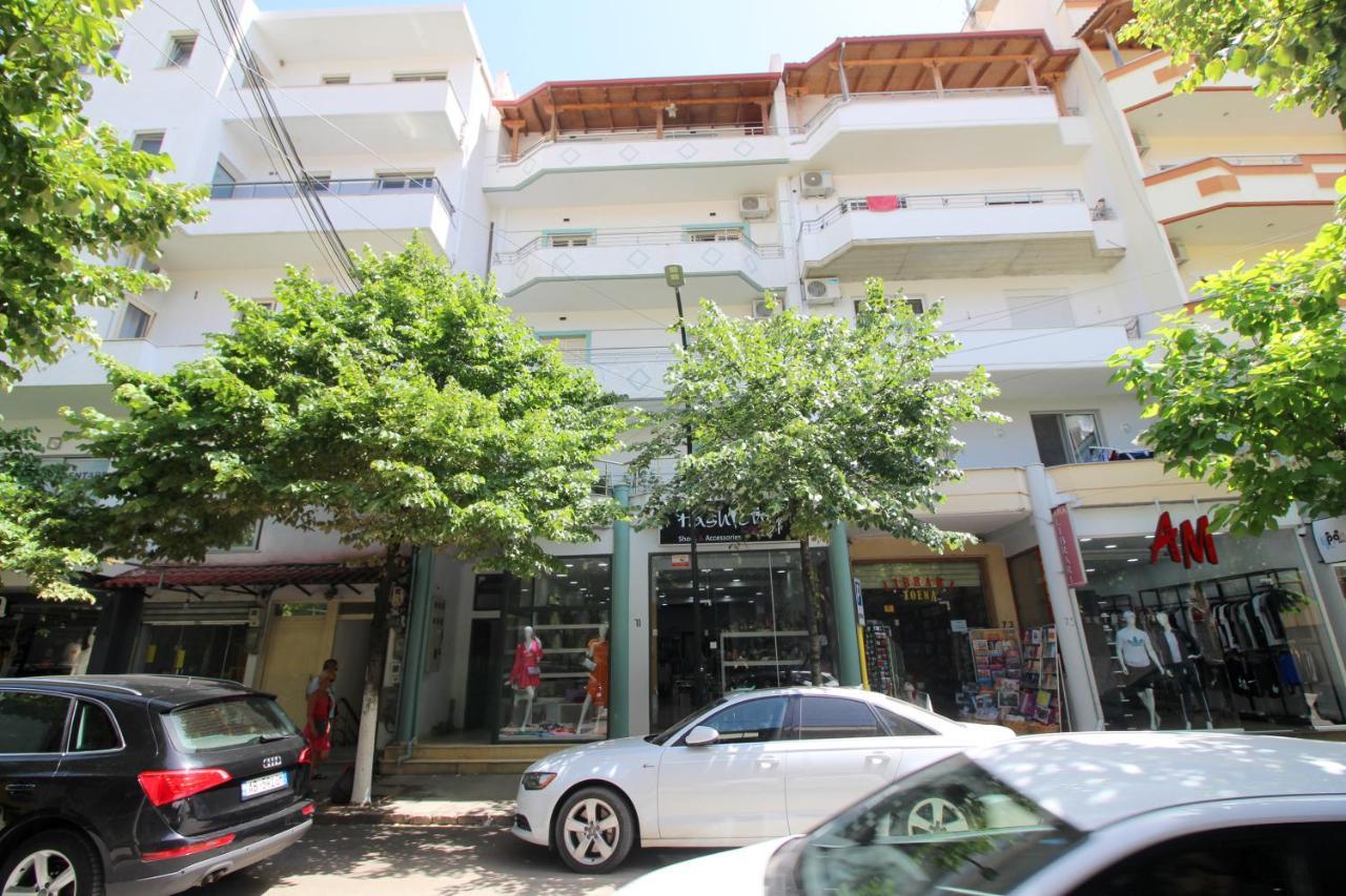 Doka Center Apartments Sarandë エクステリア 写真