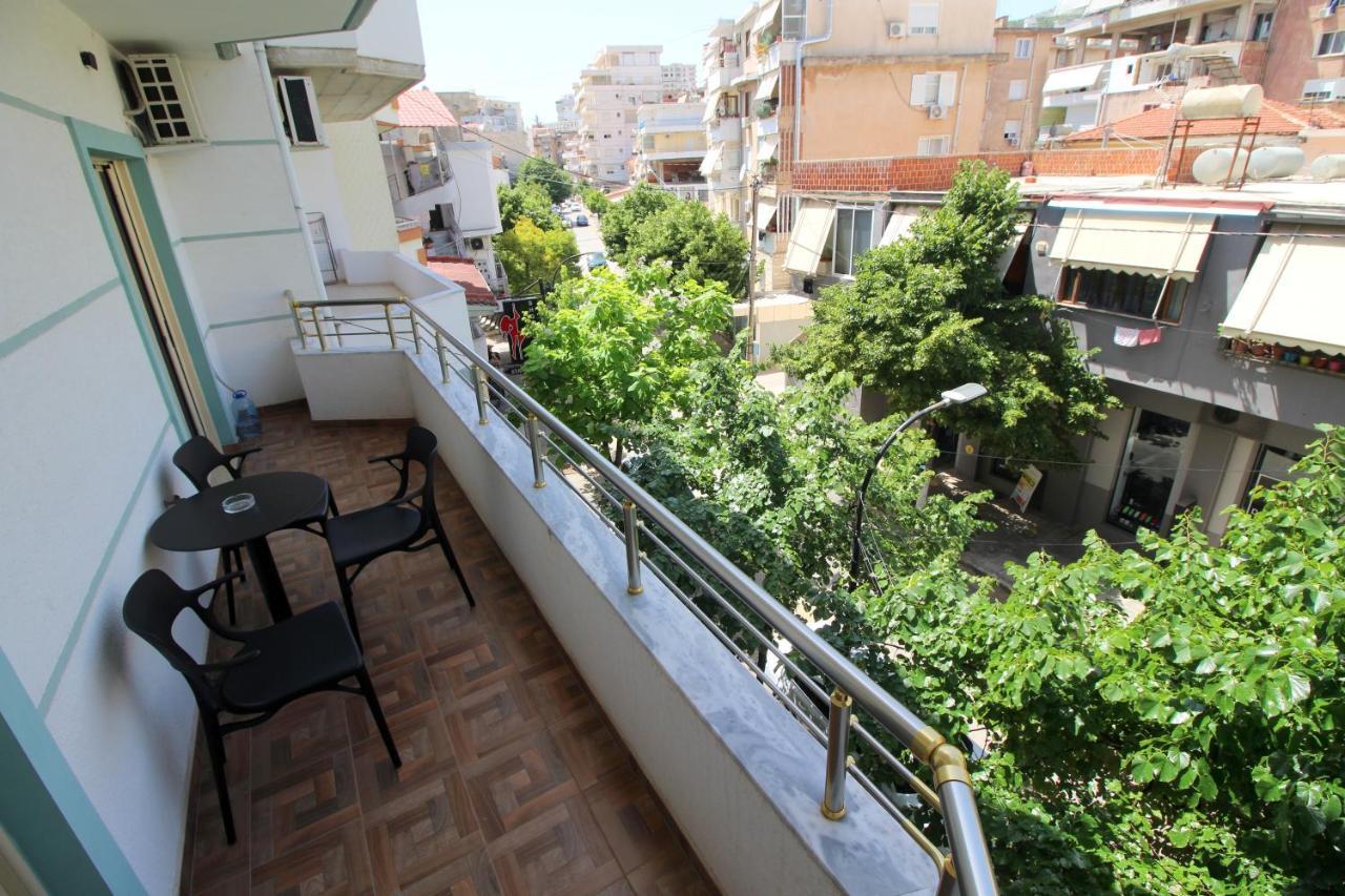 Doka Center Apartments Sarandë エクステリア 写真