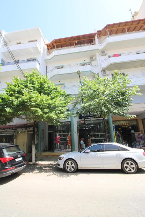 Doka Center Apartments Sarandë エクステリア 写真