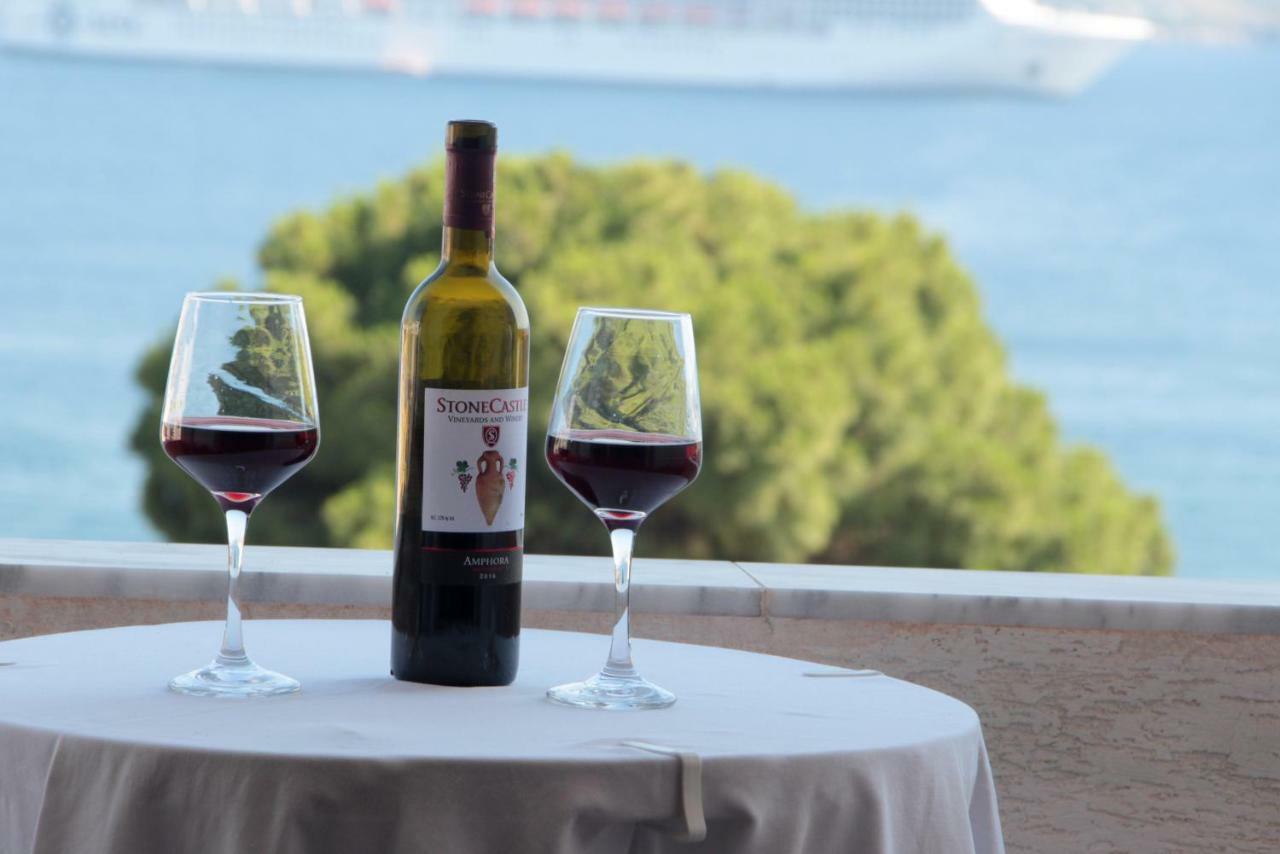 Doka Center Apartments Sarandë エクステリア 写真