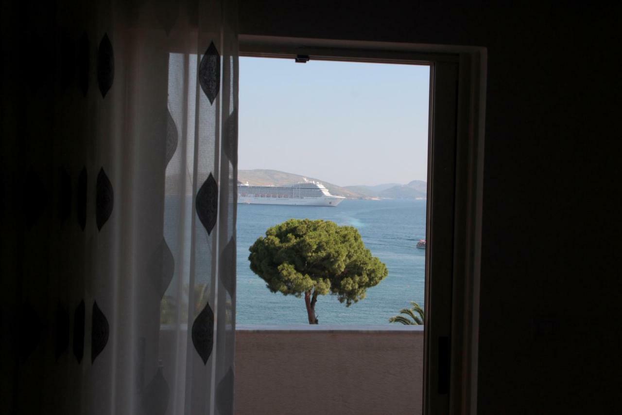 Doka Center Apartments Sarandë エクステリア 写真