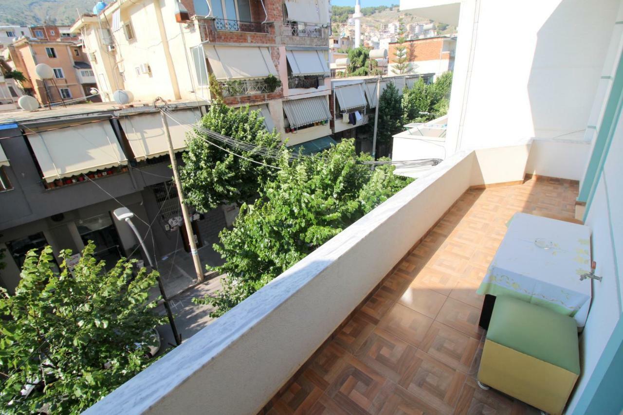 Doka Center Apartments Sarandë エクステリア 写真